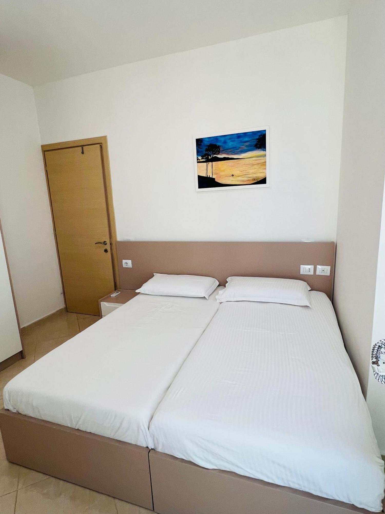 Hotel Bella vista Orikum Esterno foto